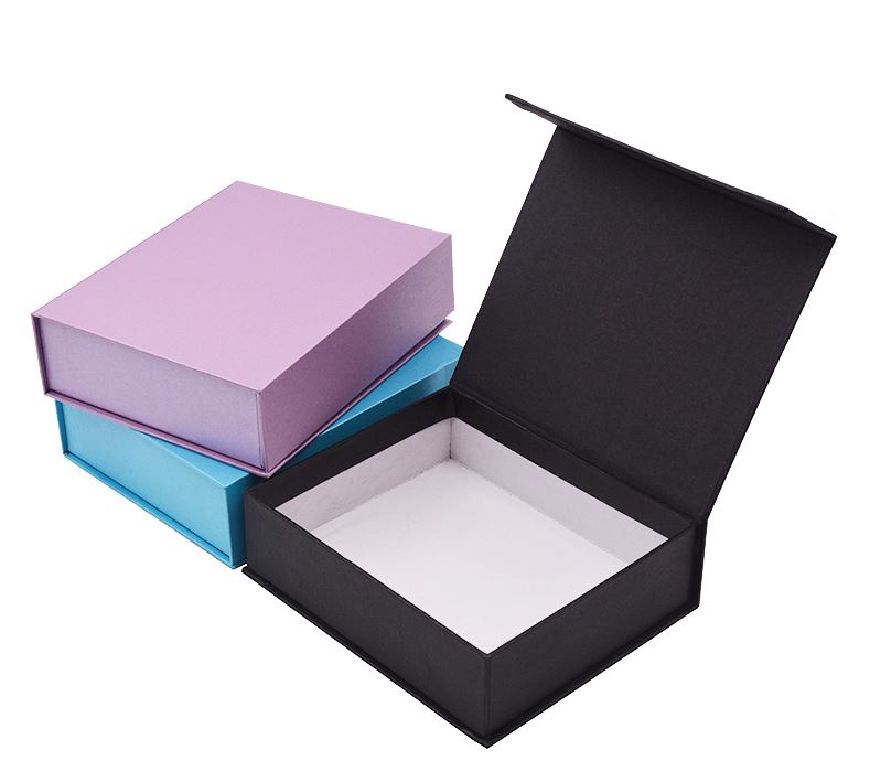 Custom Logo Printed Magnetic Closure Paper Gift Boxes